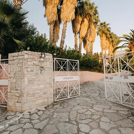 Crystal Villa *